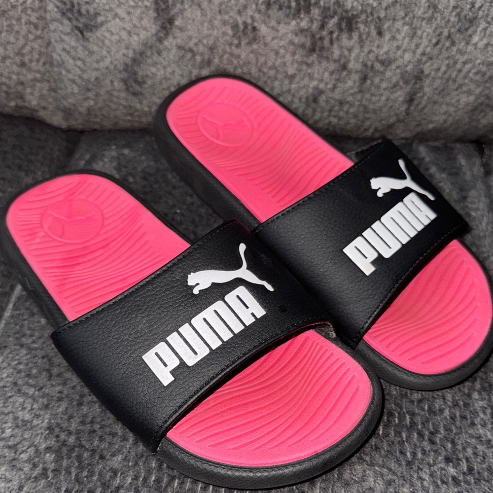 Puma Black and Pink Slides